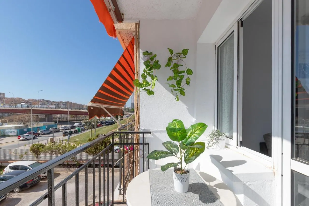 Apartamento Con Terraza Centrico マラガ アパート